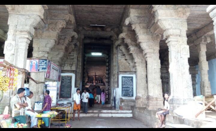 Hotel Gowri Sankar Ambāsamudram Exteriör bild